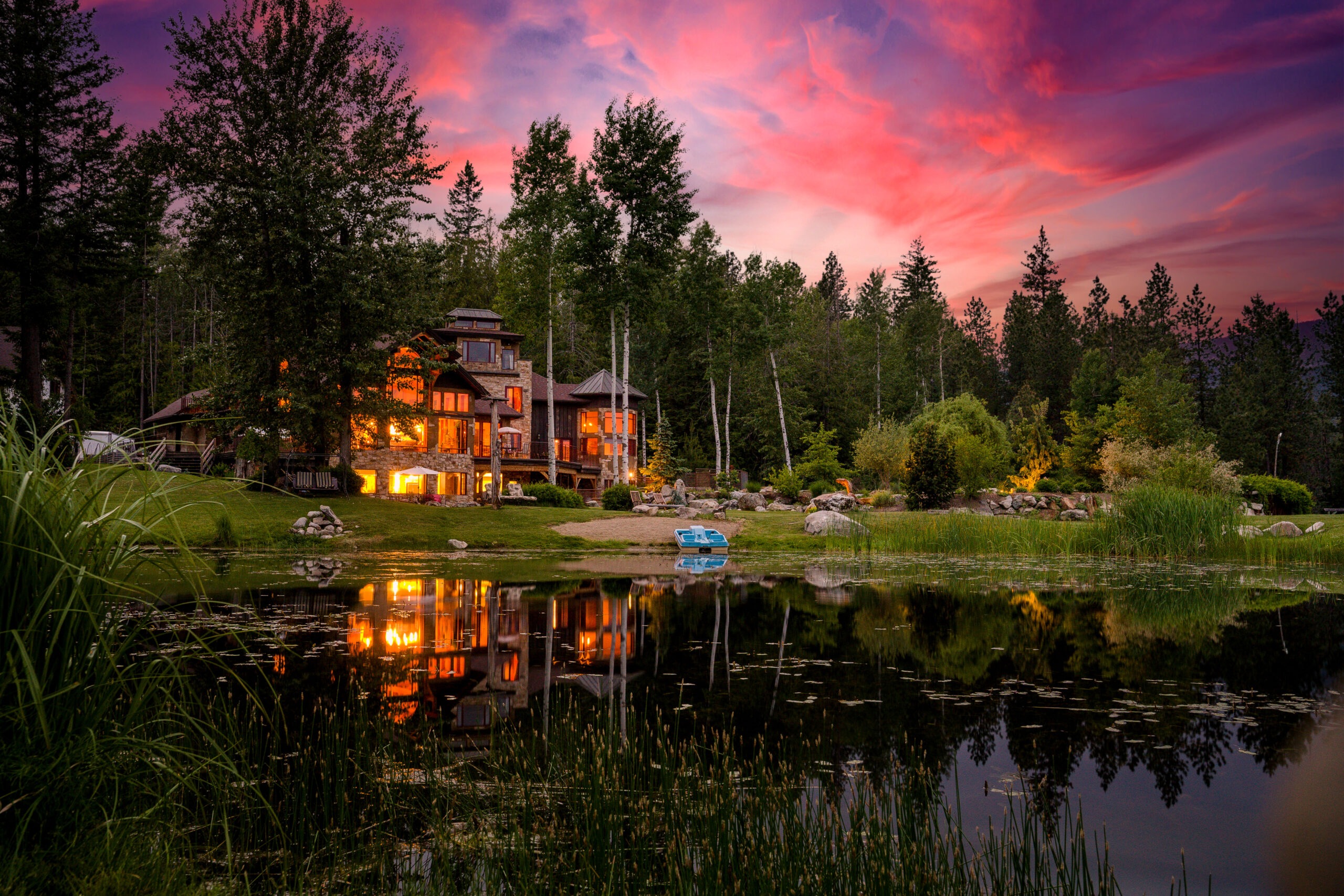 Sandpoint Lodging Talus Rock Retreat