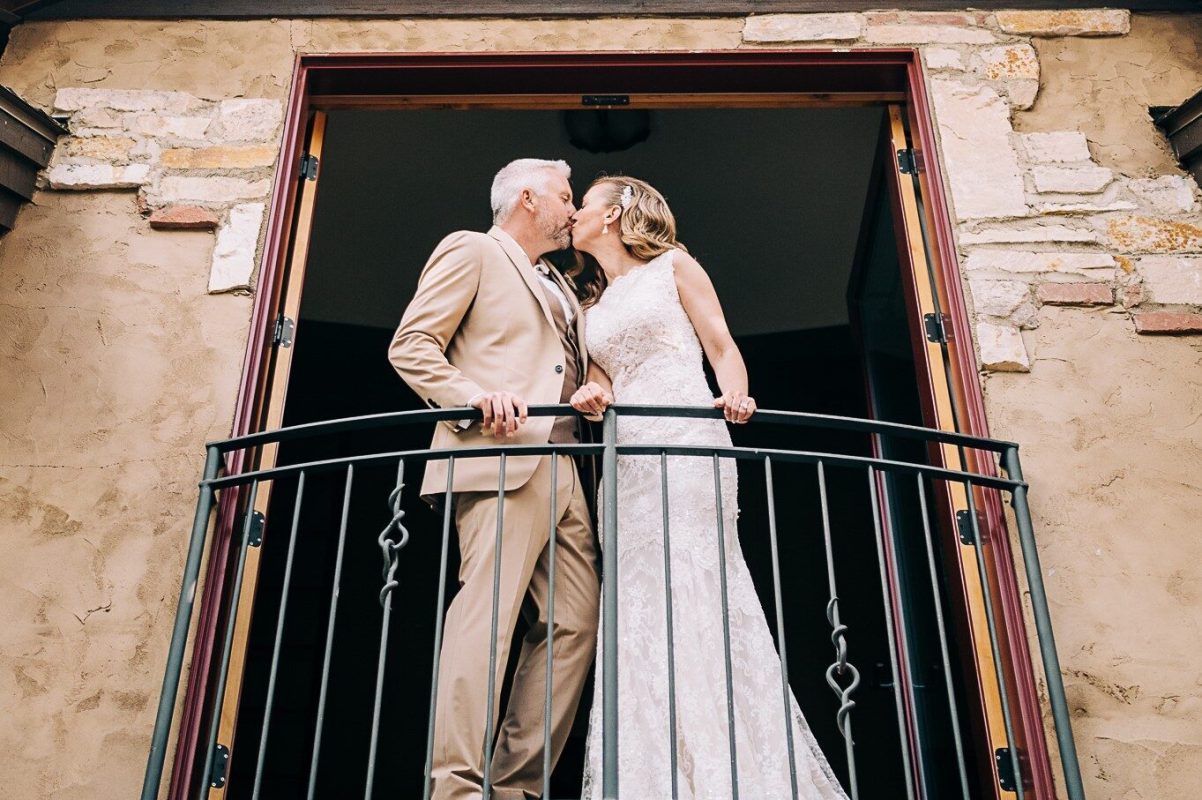 wedding_Selkirk_room_Colin_lisa resize